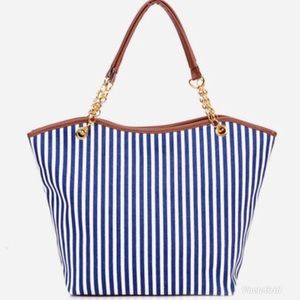 Vertical striped tote bag with tassels details